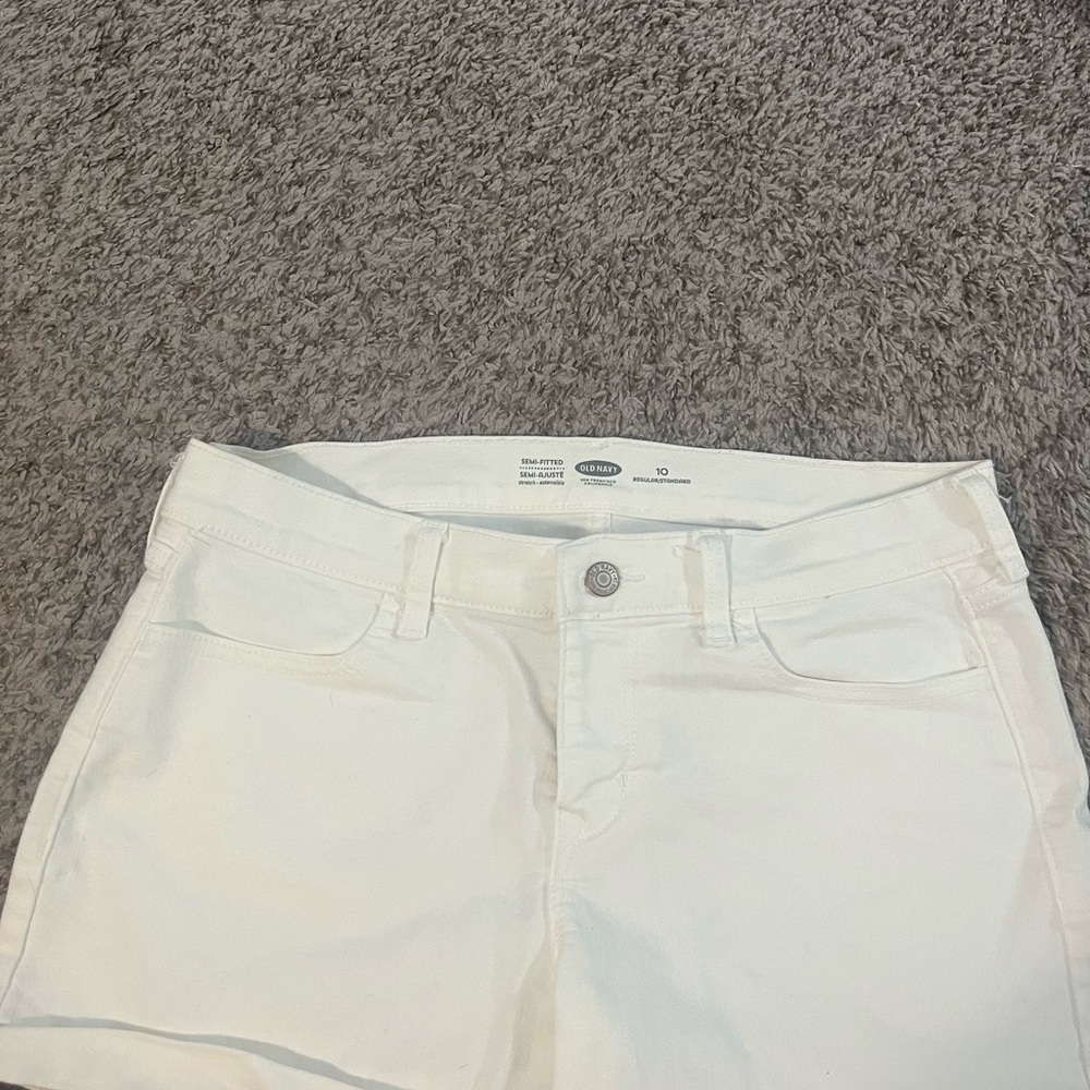 Old Navy Semi-Fitted White Shorts
